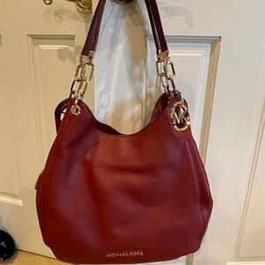 BNWT Michael Kors Lillie Shoulder bag in Brandy color